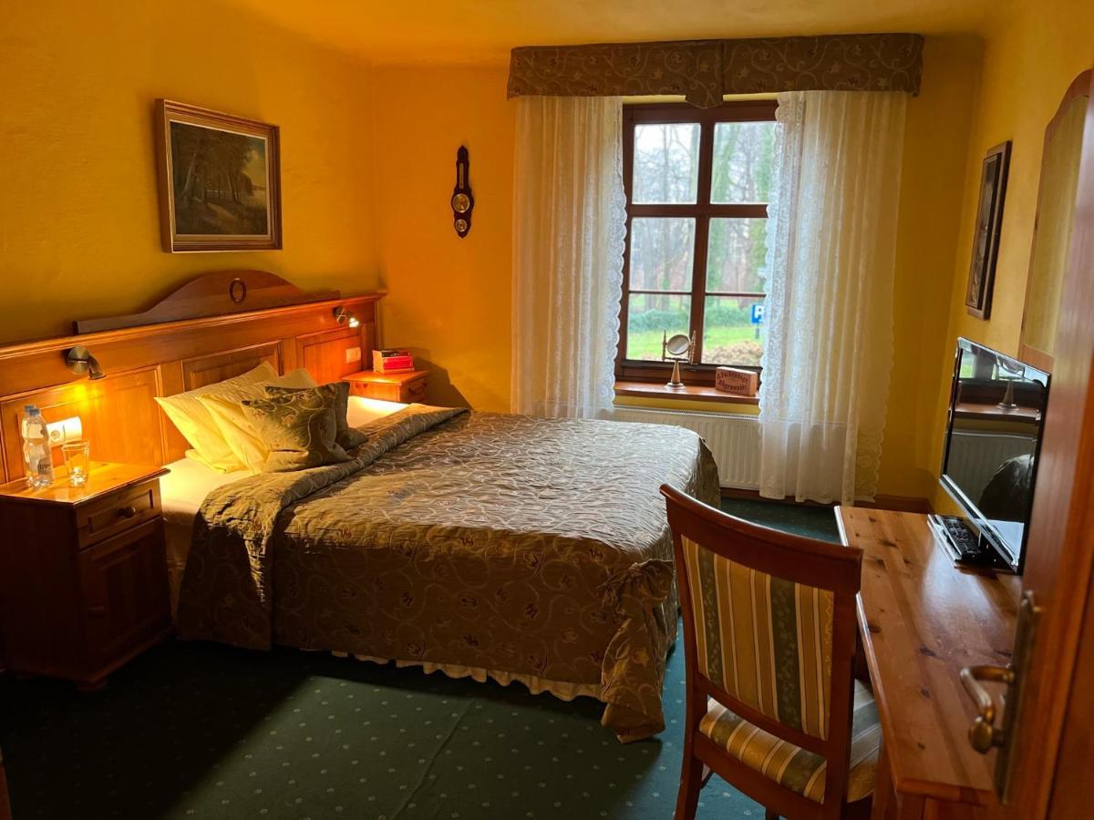 Gosciniec Zamkowy Hotel Darlowo Luaran gambar