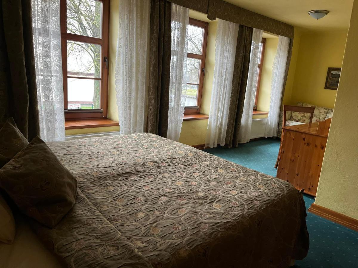 Gosciniec Zamkowy Hotel Darlowo Luaran gambar