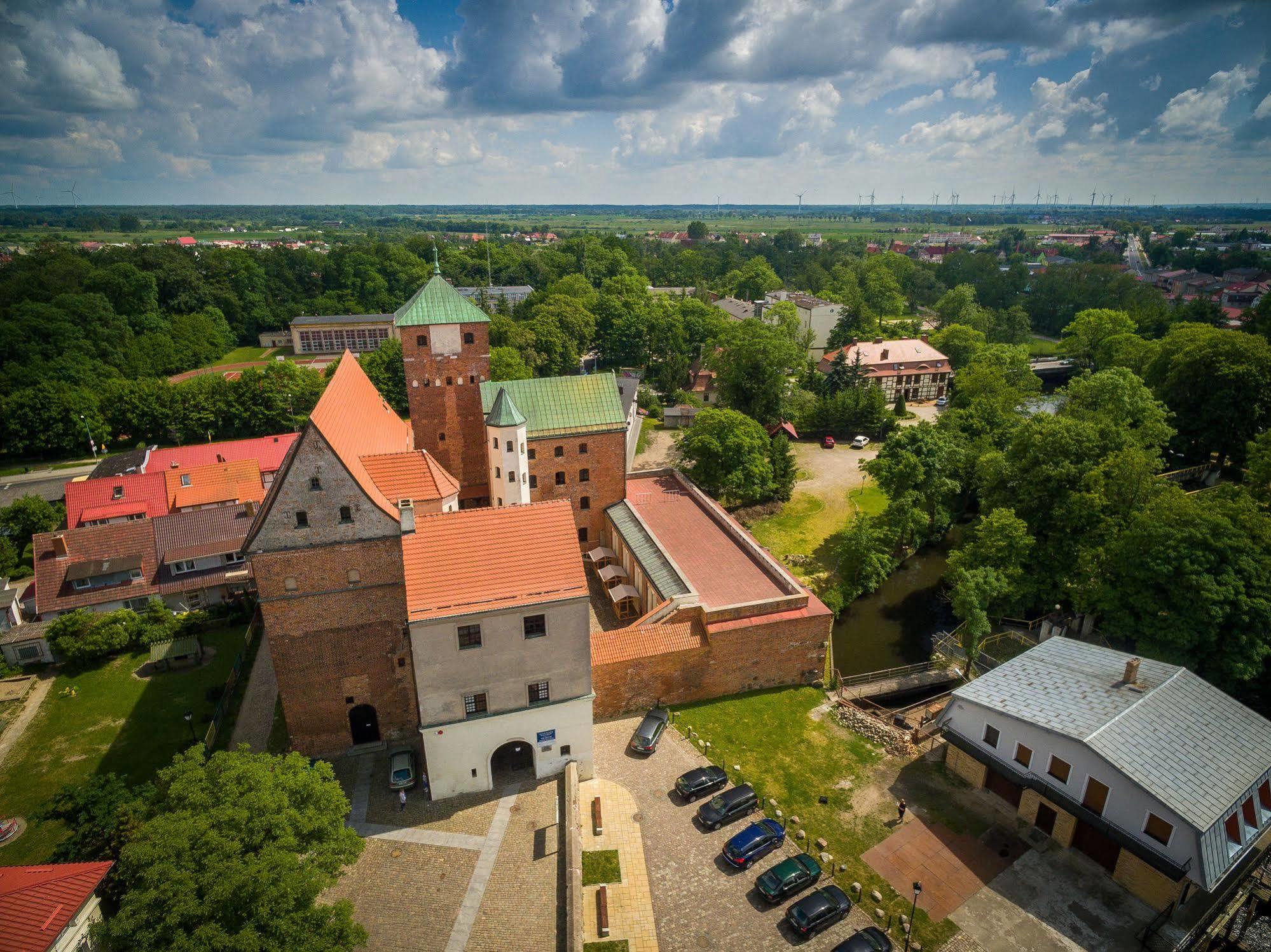 Gosciniec Zamkowy Hotel Darlowo Luaran gambar